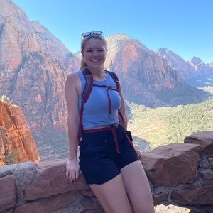 Meet your Posher, Vanessa